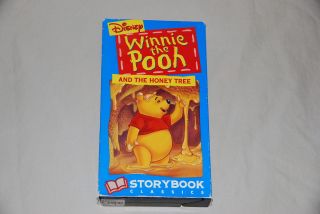 Disney Winnie The Pooh and The Honey Tree Storybook Classics