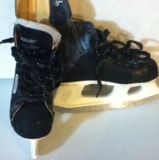 Youth Ice Hockey Skates Bauer Charger Size 3