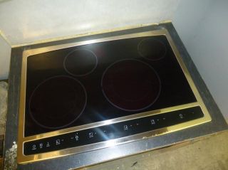 Electrolux 30 Hybrid Induction Cooktop EW30CC55GS Some Scuffs by The