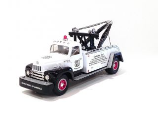 FIRST GEAR 1957 INTERNATIONAL TOW TRUCK 1 34 SCALE Route 66