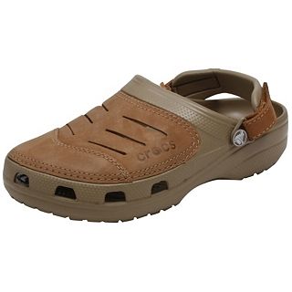  Crocs Yukon