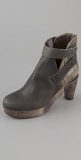 LD Tuttle The Foam Platform Booties