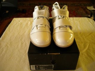 Nike Lebron James Zoom Soldier III Size 11 White Shoes New in Box