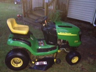 John Deere L108 Lawn Tractor for Parts  
