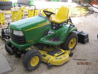 John Deere X485 Lawn Tractor with Tons of Extra Attachments and Low Hrs LQQK  