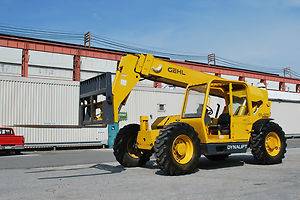 2000 Gehl 12 000 lbs Telescoping Forklift DL 12H Comes with Forks Bucket Lift  