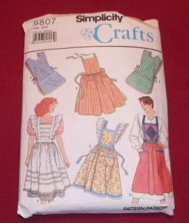 Sewing Pattern Vintage Simplicity Set of Aprons