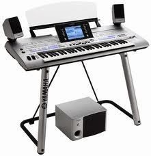 Yamaha Tyros 4 Keyboard w/ Speakers and Stand 3 months old brand new