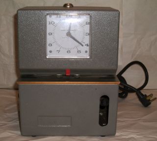 Lathem Manual Punch Mechanical Time Clock Model 2121 Heavy Duty