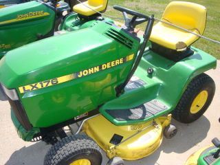 1994 John Deere LX176 Lawn Mower