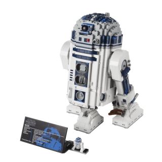 Lego Star Wars 10225 R2 D2 Ultimate Collector Series Mint RARE Free