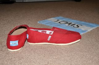 Red Canvas Like Toms Shoes Toms Slip on Size 6W