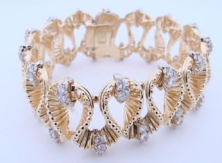 Tishman Lipp Ladies 18K Gold Diamond Bracelet