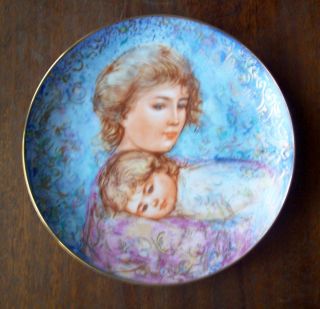 Edna Hibel 1984 Mothers Day Plate Abby Lisa Edwin M Knowles