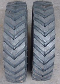 Two 7 00 15 Case Bobcat New Holland Skid Loader Tires