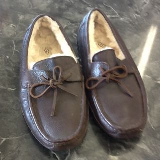 UGG Mens Size 11 Slippers Brown Slip on House Shoes