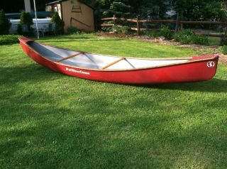 14ft Mad River Whitewater Caption Canoe Excellent Condition