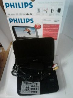 Philips PET702 37 7in Portable DVD Player w Remote Model
