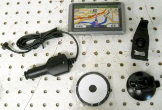 Garmin Nuvi 200W Automotive GPS Receiver W/ Accessories Mint Condition