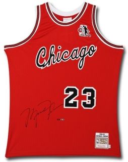 Michael Jordan Signed Bulls Roy 1984 85 M N Authentic Jersey UDA Le