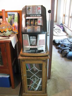 Antique Mills Black Beauty Hi Top 25 Cent Slot Machine w Stand