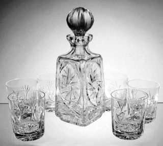 Gift Set Crystal Whiskey Decanter w. 6 glasses Pinwheel