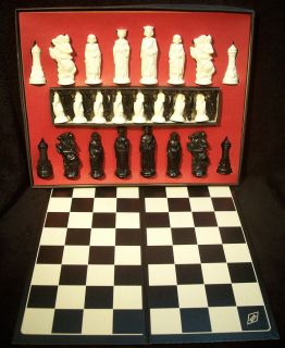 1970 E.S. Lowe Renaissance Chessman Chess Game   #832   Complete