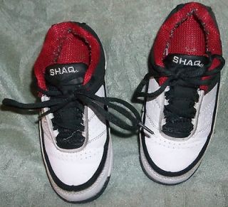 Great cond. SHAQ Athletic Boys Shoes Size 13 Lots of wear left