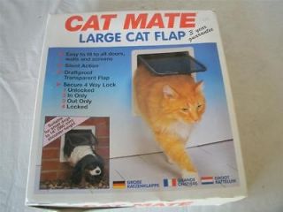 CAT MATE, LARGE CAT & SMALL DOG CAT FLAP DOOR; 4 WAY LOCK; NEW IN BOX