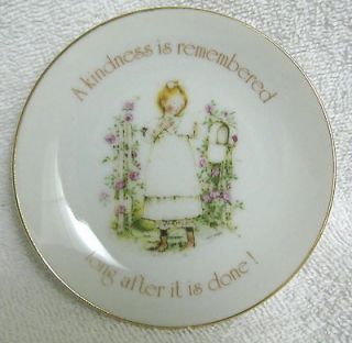 Collectible Porcelain Holly Hobbie 4 Plate Lasting Treasures 1978