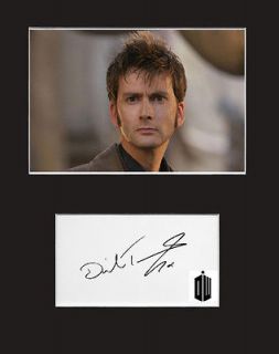 DR WHO DAVID TENNANT SIGNED 10 X 8 PRESENTATION 1 (FULLY MOUNTED)