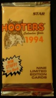 1994 Hooters Calendar Girls Trading Card Pack