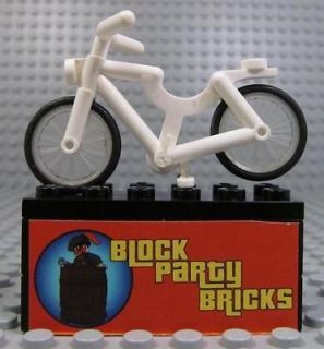 White Bike For Minifigure Bicycle Town City Train Piece *WHEELS SPIN