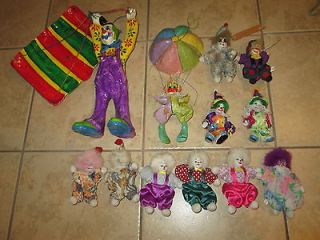LOT OF 12 VINTAGE COLLECTIBLE PORCELAIN AND PAPER MACHE CLOWNS HAND