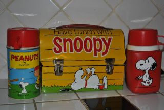 VINTAGE PEANUTS 1968 SNOOPY METAL LUNCH BOX & THERMOS/PLUS EXTRA