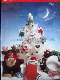 Vtg 80s Christmas Pattern Reindeer ornament wreath stocking cardholder