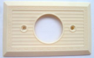 Vintage Ivory Ribbed Outlet Plate Cover Art Deco Border Pattern