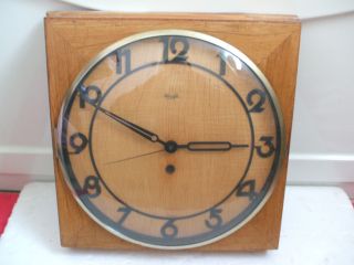German Art Deco Style Oak Case Battery Movement Wall Clock 13L