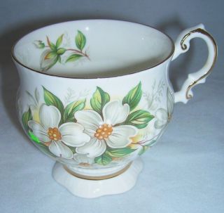 ELIZABETHAN BONE CHINA TEACUP DOGWOOD PATTERN, 3 x 3, MADE IN