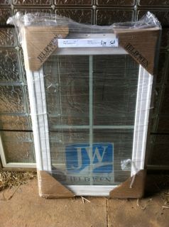New Jeld Wen White Vinyl Picture Window 24 x 36