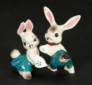 Vintage Freeman McFarl in Pottery Miniature Loving Bunny Rabbit Couple