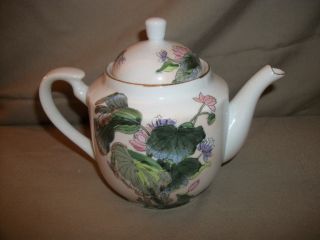 Vintage TOYO Decorative Teapot with Cover, Made in Macau