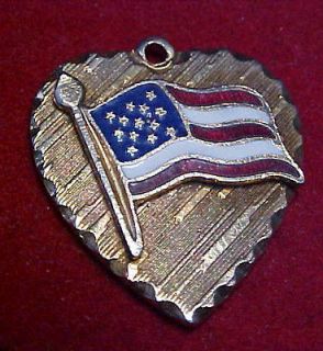 WW2 GOLD PLATED US PATRIOTIC HOMEFRONT SWEETHEART HEART FLAG PENDANT