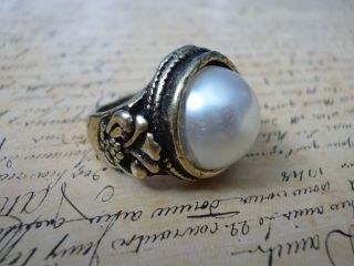 Vintage Bronze Chunky Sovereign Pearl Ring