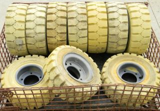 Rubber Non Marking Forklift Tires with Rims Eltor 16 x 6 8 4 33