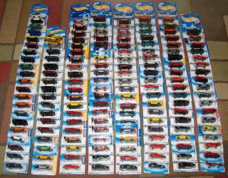 Lot of 154 Hot Wheels   Carded 118 Ferrari & 36 Lamborghini   MUST SEE