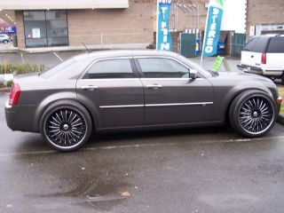24 in Chrysler 300 C Lexani 3 PC Wheels and Tire Combonation