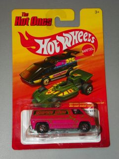 Hot Wheels The Hot Ones 70s Super Van Pink