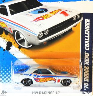 Hot Hot Wheels 2012 HW Racing 70 Dodge Hemi Challenger White K Case