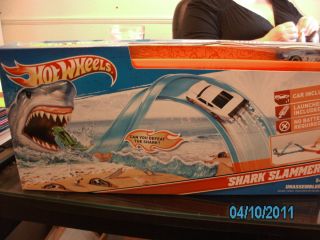 Hotwheels Shark Slammer Track Set